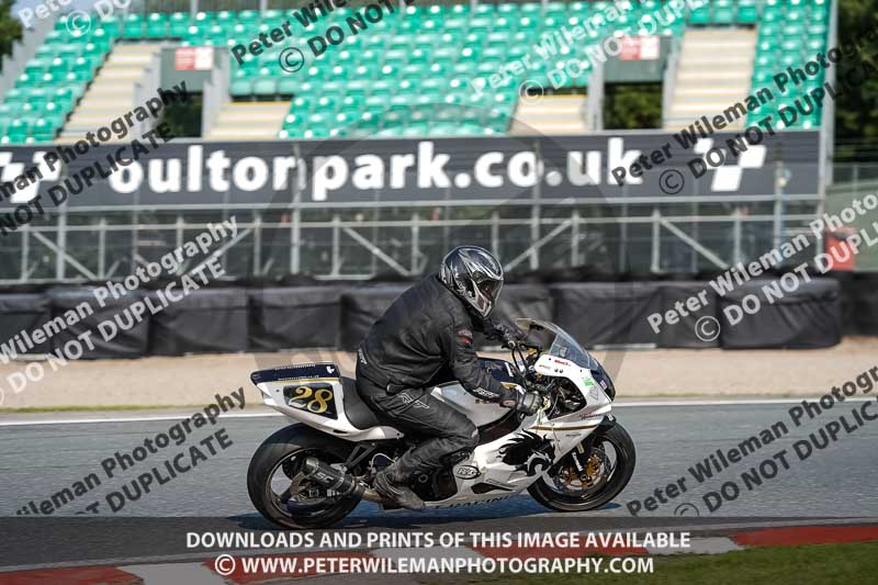 anglesey;brands hatch;cadwell park;croft;donington park;enduro digital images;event digital images;eventdigitalimages;mallory;no limits;oulton park;peter wileman photography;racing digital images;silverstone;snetterton;trackday digital images;trackday photos;vmcc banbury run;welsh 2 day enduro